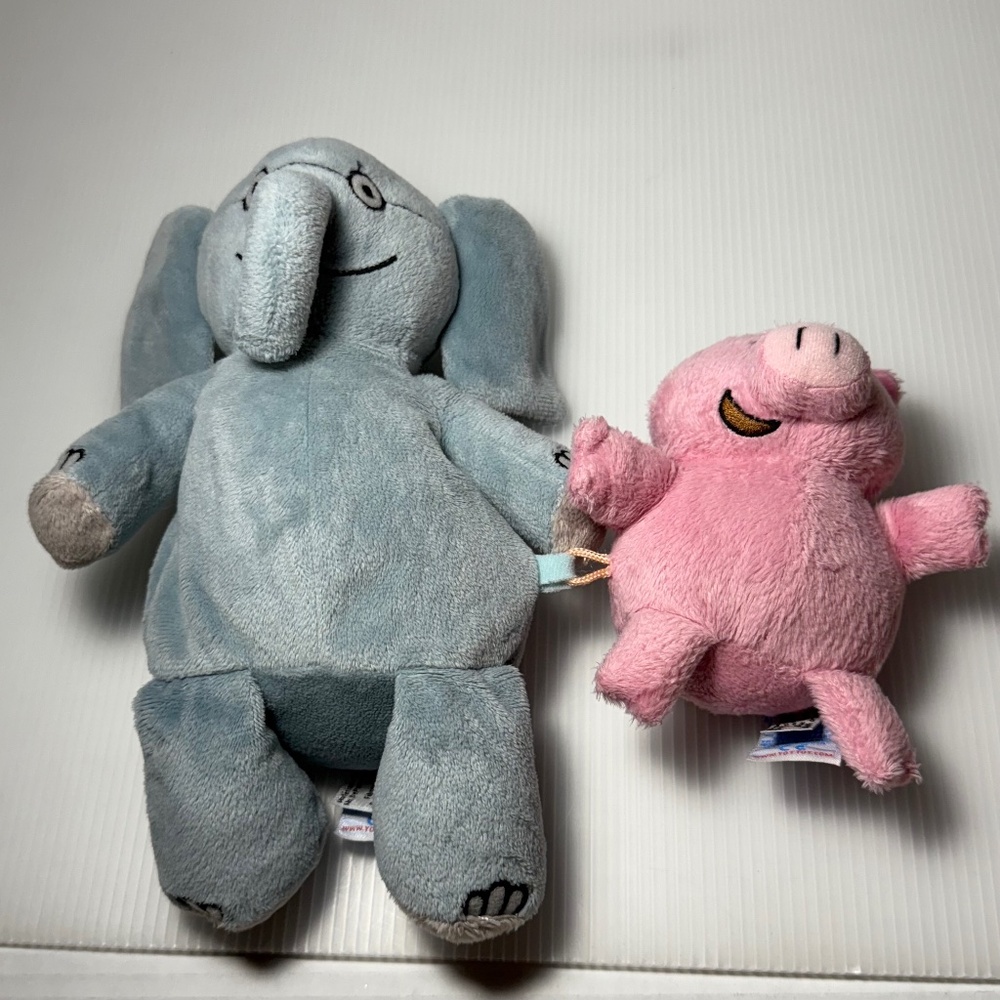 Yottoy Mo Willems Elephant 10” and Piggie 6" Plush Stuffed Animal Soft Plushes 2